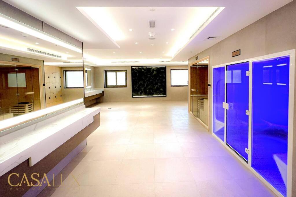 Lovely Big Studio W/ Burj Khalifa View In Downtown Dubai Exterior foto