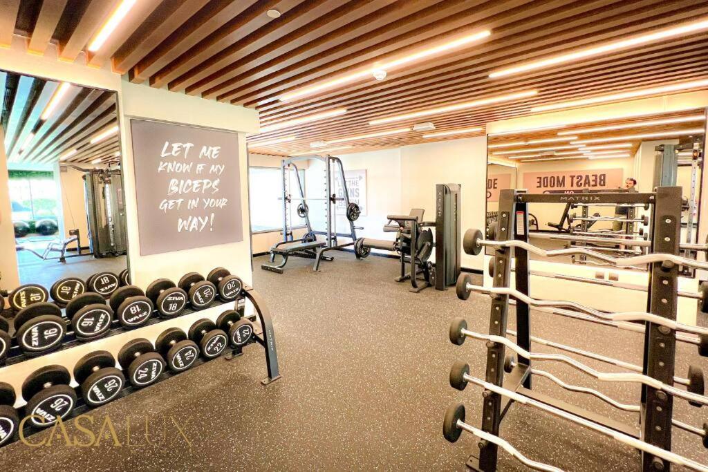 Lovely Big Studio W/ Burj Khalifa View In Downtown Dubai Exterior foto