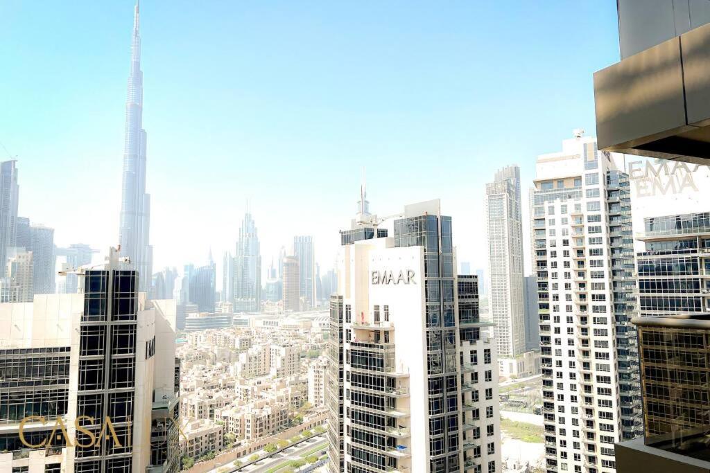Lovely Big Studio W/ Burj Khalifa View In Downtown Dubai Exterior foto